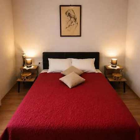 Adria Stone House Semesterbostad *