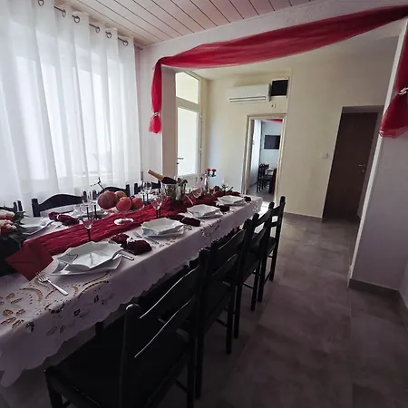 Prázdninový dům Adria Stone House Grižane
