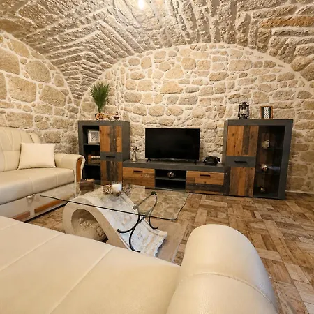 Adria Stone House Semesterbostad Grižane