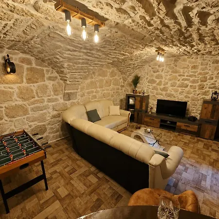 Adria Stone House Grižane
