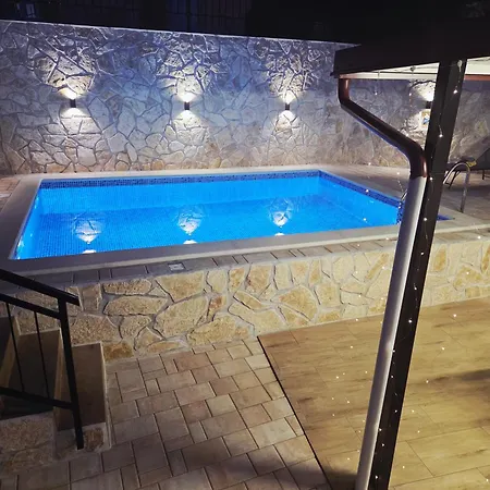 Semesterbostad Adria Stone House Grižane